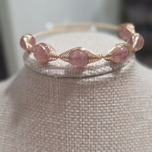 Elegant Pink Quartz Bracelet